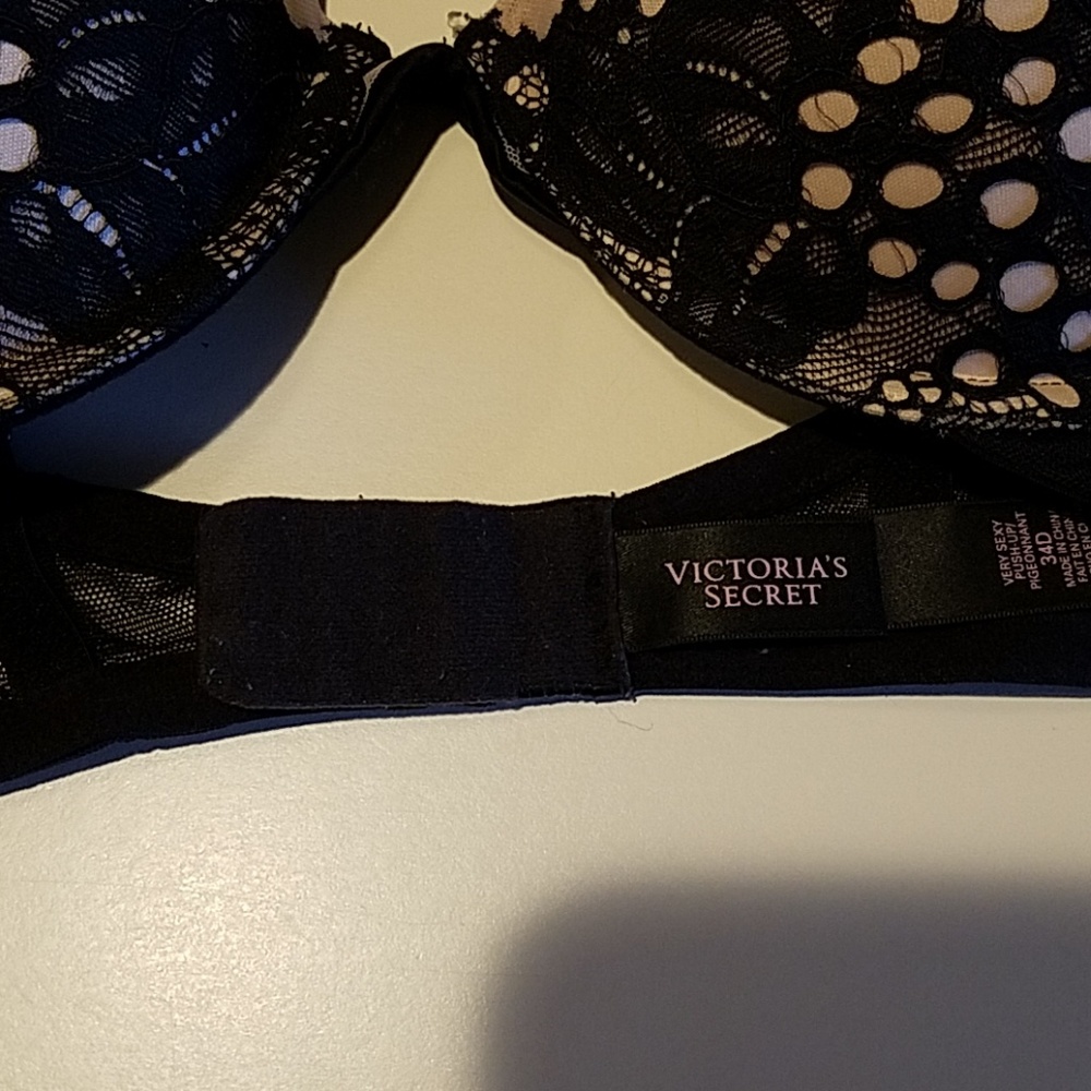 Bra - Picture 3 of 3